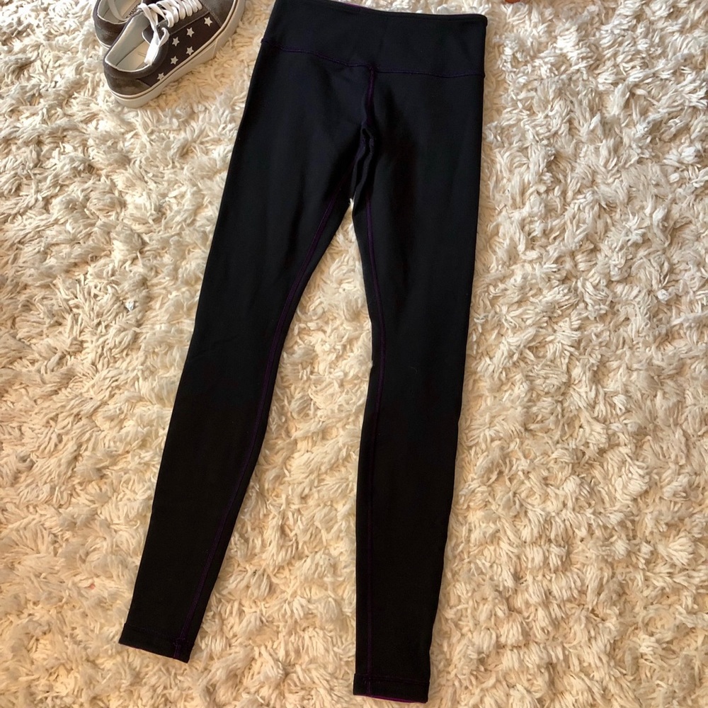 Lululemon💜 Reversible leggings!
